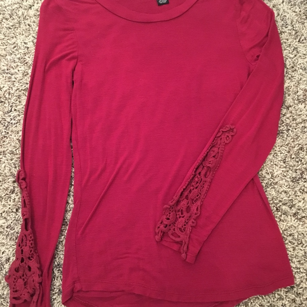Lace sleeve long sleeve